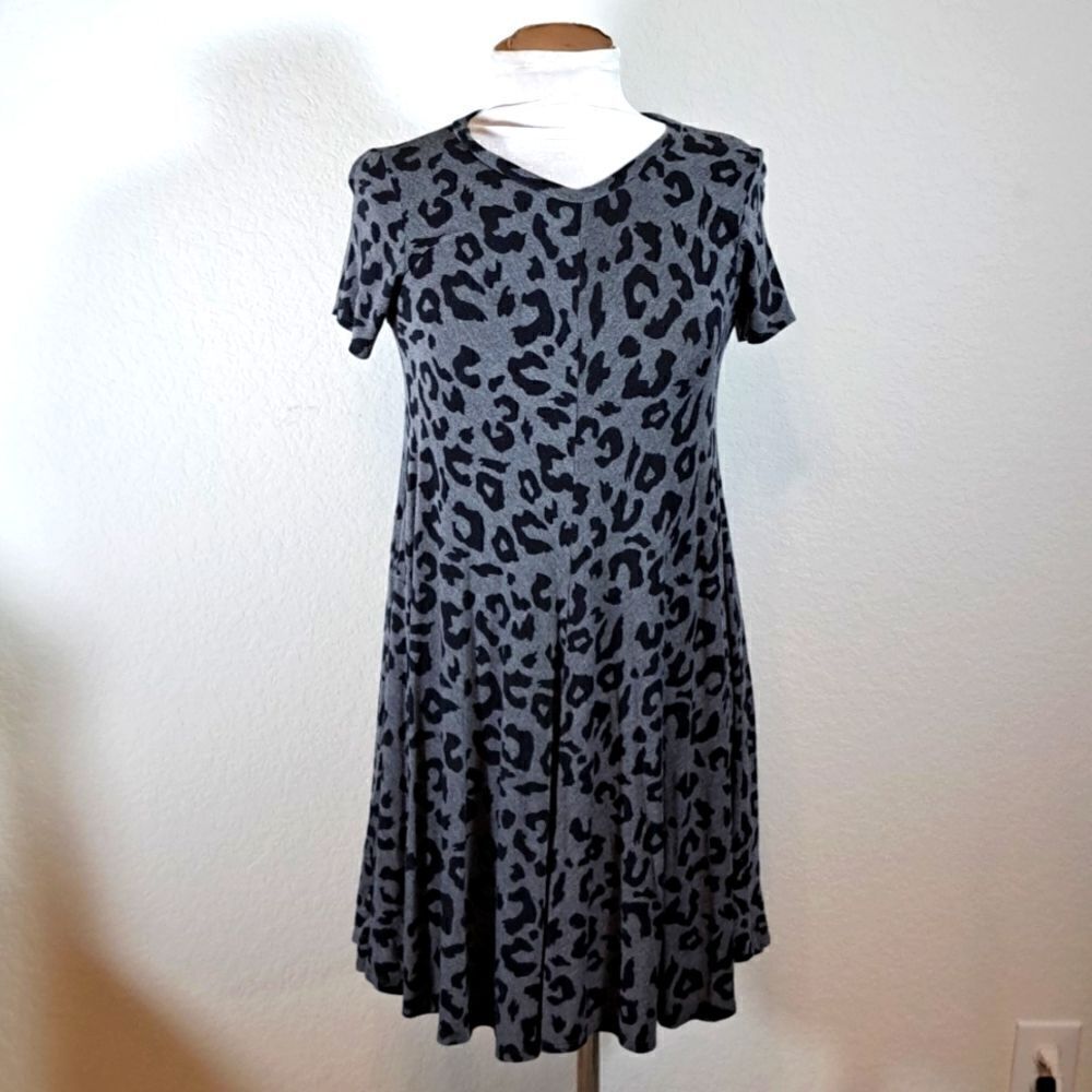 1901 Girl’s Dress Size XL 14/16 Gray Black Leopard Cheetah Print Flare Bottom